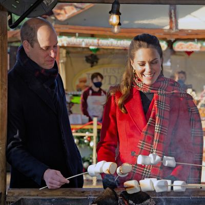 Prince William and Princess Kate "Treat Their Staff Like Family" at Christmas, Royal Biographer Says