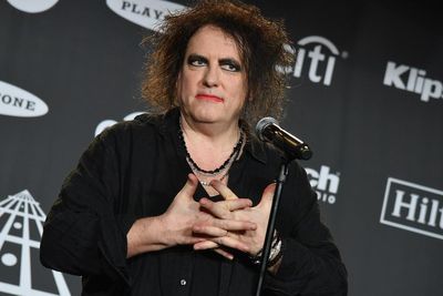 Robert Smith says he ‘felt bad’ about viral Rock and Roll Hall of Fame interview