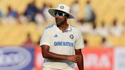 'I wouldn't have let him go like that': Kapil Dev on Ashwin's shock retirement