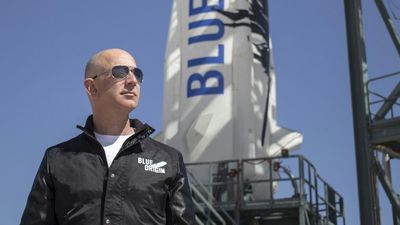 Jeff Bezos Sells 16.35M Amazon Shares Worth £2.41B as Blue Origin Gears up for New Glenn Launch