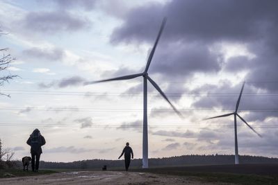 Britain’s wind turbines break new generation record for second time in a week