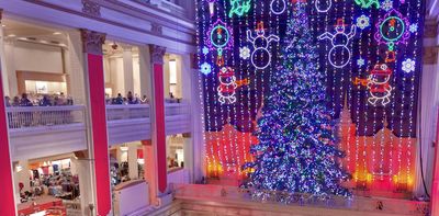 The Wanamaker organ has been part of a treasured holiday tradition in Philly for over 100 years − a historian explains its illustrious past and uncertain future