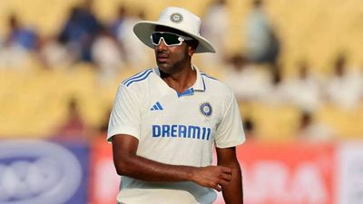 R Ashwin issues clarification on father's 'retirement due to humiliation' remark