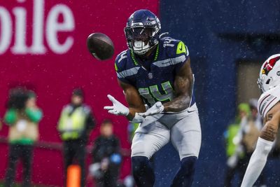 DK Metcalf urges Seahawks fans to avoid selling tickets to Vikings fans