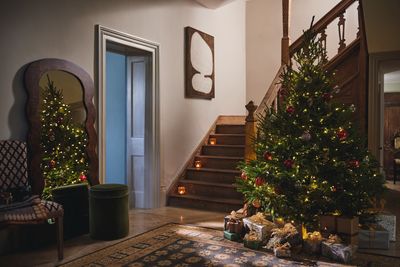 Christmas Stair Decor Ideas — 9 Steps for a Holiday Season Glow-Up