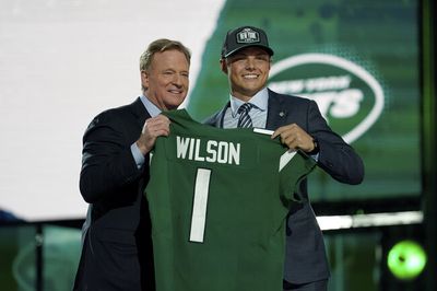 The New York Jets Have Drafted 9 Quarterbacks Since 2010