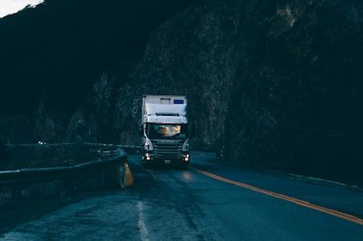 How Route Optimization APIs Are Transforming Logistics and Delivery Efficiency