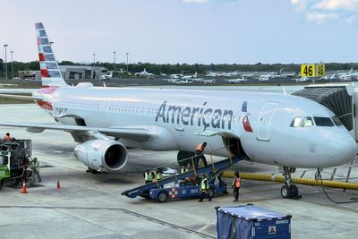 American Airlines settles discrimination lawsuit after Black passengers were ejected for ‘body odor’