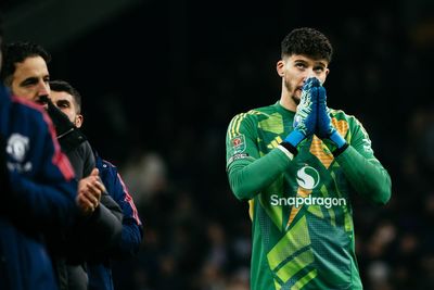 Ruben Amorim makes Altay Bayindir apology claim after Manchester United crash out of Carabao Cup