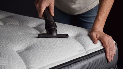 How to deep clean your mattress for the holidays in five simple steps