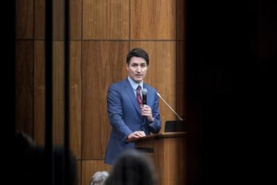 Trudeau Faces Cabinet Shuffle Amid Leadership Discontent