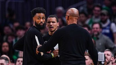 Joe Mazzulla Wished Refs Profane Season's Greetings After Celtics' Loss vs. Bulls