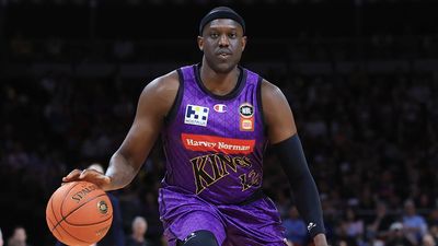 Kings storm home to beat Breakers in NBL