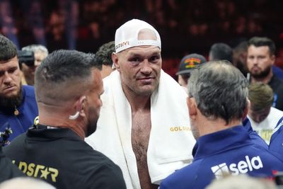 Tyson Fury and Oleksandr Usyk camps divided over judges after last-minute issue