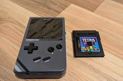 Modretro Chromatic review: a mostly pixel-perfect Game Boy console, ideal for the modern era