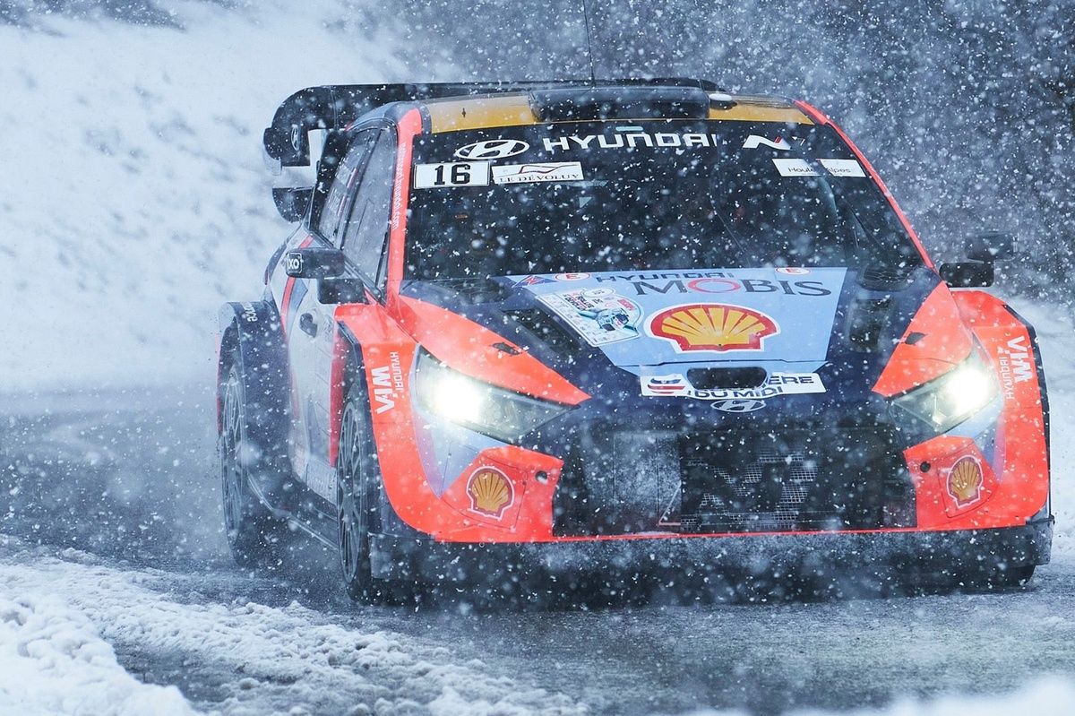 Julien Loriaux Hyundai announces WRC team reshuffle as Loriaux departs