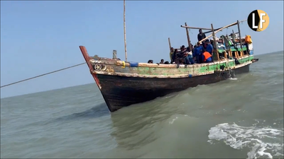 Sri Lanka rescues 102 likely Rohingya refugees from stricken fishing trawler