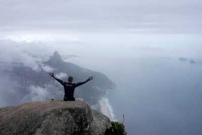 At one of Rio de Janeiro's hardest trails, one paraplegic athlete climbed into the clouds