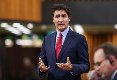 Canada’s Trudeau reshuffles cabinet amid persistent pressure to resign