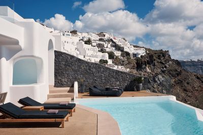 The best hotels in Santorini for luxury suites and sea views