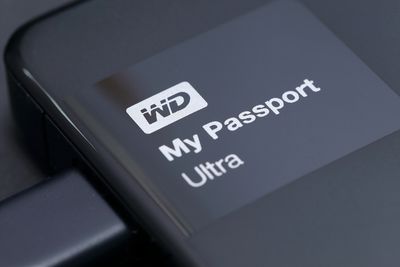 How Is Western Digital's Stock Performance Compared to Other Computer Hardware Stocks?