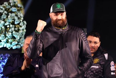 Tyson Fury at career-heaviest weight for Oleksandr Usyk rematch as he skips final interview