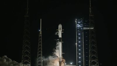 Abort! SpaceX calls off launch of 'MicroGEO' satellites at last second