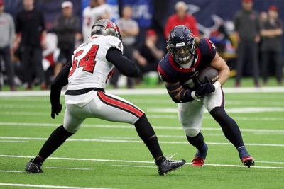 Texans elevate two players to active roster vs. Chiefs