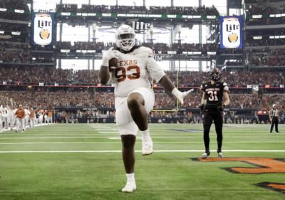 Texas Defense Dominates As Longhorns Beat Clemson In Playoff Clash