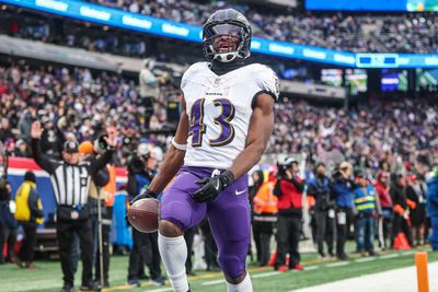 Justice Hill exits Ravens game vs. Steelers with a concussion