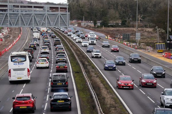 Christmas getaway disruption as some flights cancelled due to high winds