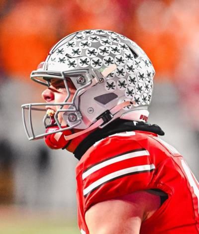 Ohio State Defense Dominates As Tennessee Quarterback's Helmet Cracks