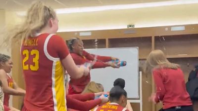 USC Douses JuJu Watkins, Lindsay Gottlieb in Raucous Celebration After UConn Win