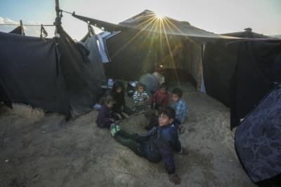 Palestinians In Gaza Struggle To Survive Harsh Winter Conditions