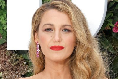 Blake Lively supported by It Ends With Us author after Justin Baldoni ‘texts’ are published