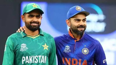 Virat Kohli vs Babar Azam comparison makes me laugh, says ex-Pakistan seamer Mohammad Amir