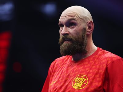 Tyson Fury: Oleksandr Usyk ‘got a Christmas gift from them judges’ in title rematch