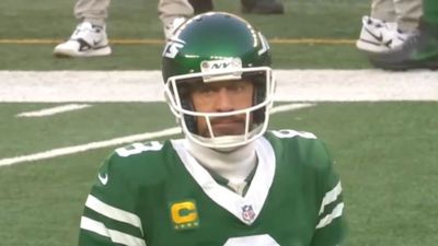 Aaron Rodgers Was Super Bummed Out After Jets Wouldn't Let Him Take Late TO vs. Rams