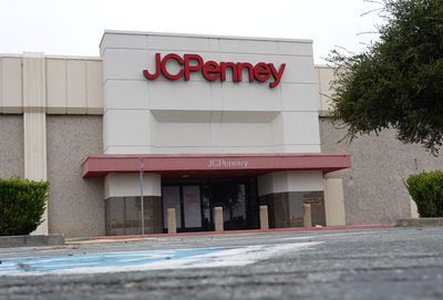 Texas Man Dead After Driving Pickup Truck Into Crowded JCPenney While Fleeing Police