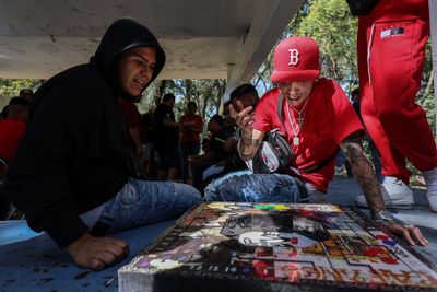 A board game born in Mexican prisons is bringing together people from all walks of life