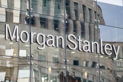 As FX volume surges past $1 trillion a month, Morgan Stanley and BoA adopt a new system to charge for trades