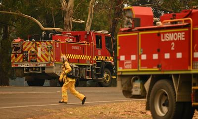 Victoria prepares for worst fire conditions since black summer as Grampians bushfire rages