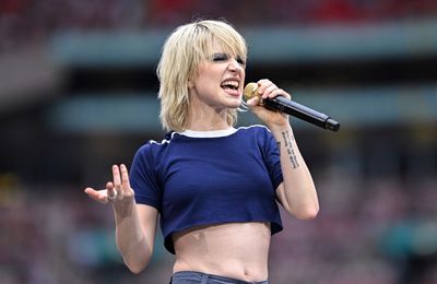 Hayley Williams tips rapper Doechii for Grammys success