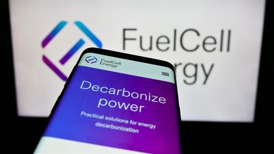 FuelCell Energy Falters: Will Restructuring Spark a Comeback?