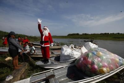 Brazilian Santa Brings Joy To Amazon Rainforest Children