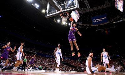 Basketball on Christmas Day: NBL sticks with popular experiment