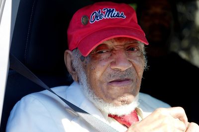 Civil rights icon James Meredith is honored in his Mississippi hometown