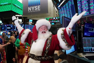 Analysts expect the usual 'Santa Claus rally'—but watch out if it fails to come