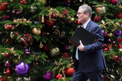 PM looks to ‘brighter future’ at Christmas and ‘wishes for peace in Middle East’