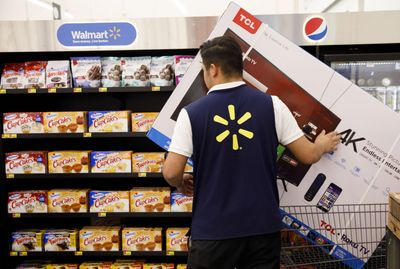 Here are Walmart’s cutoff times for last-minute Christmas shoppers